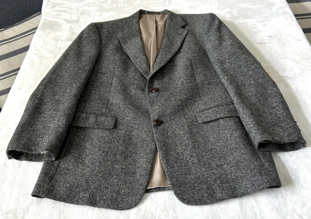 Vintage Austin Reed Wool Blazer 44R Tweed Gray Patch On Elbow USA Career
